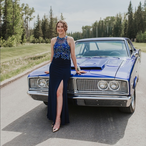 Grad/Prom/Evening Dress - Picture 4 of 5